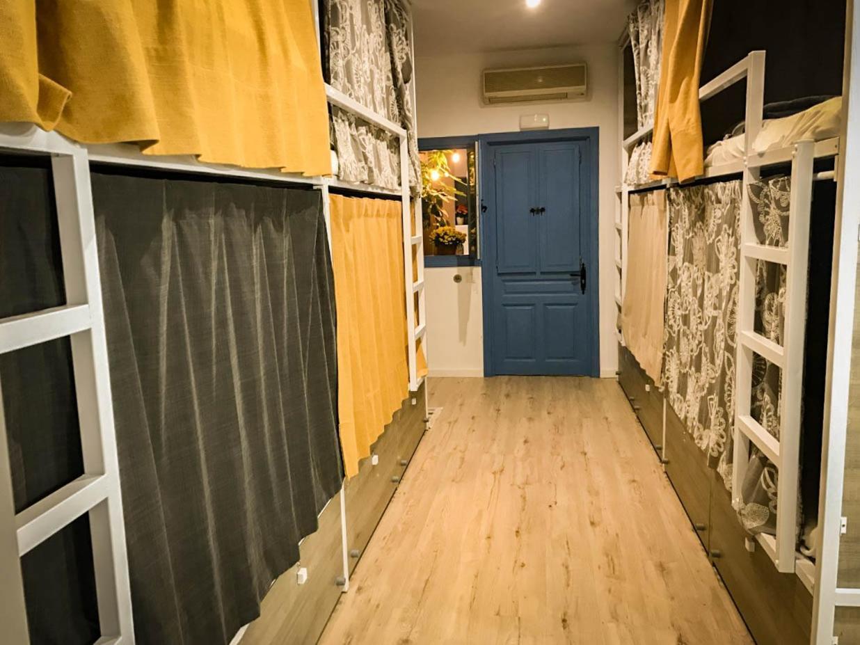 Cantagua Hostel Valencia Eksteriør billede